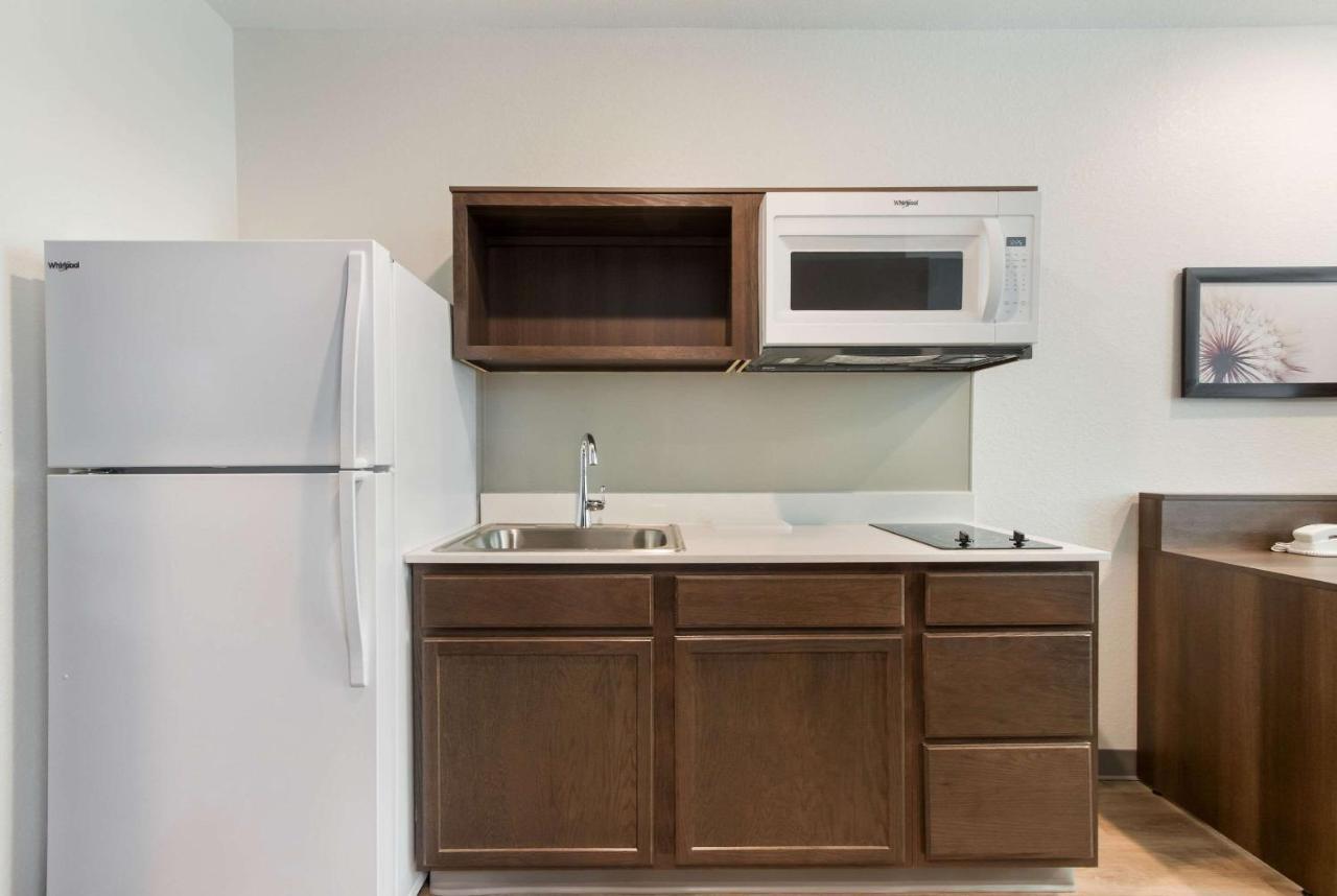 Woodspring Suites Тамарак Экстерьер фото