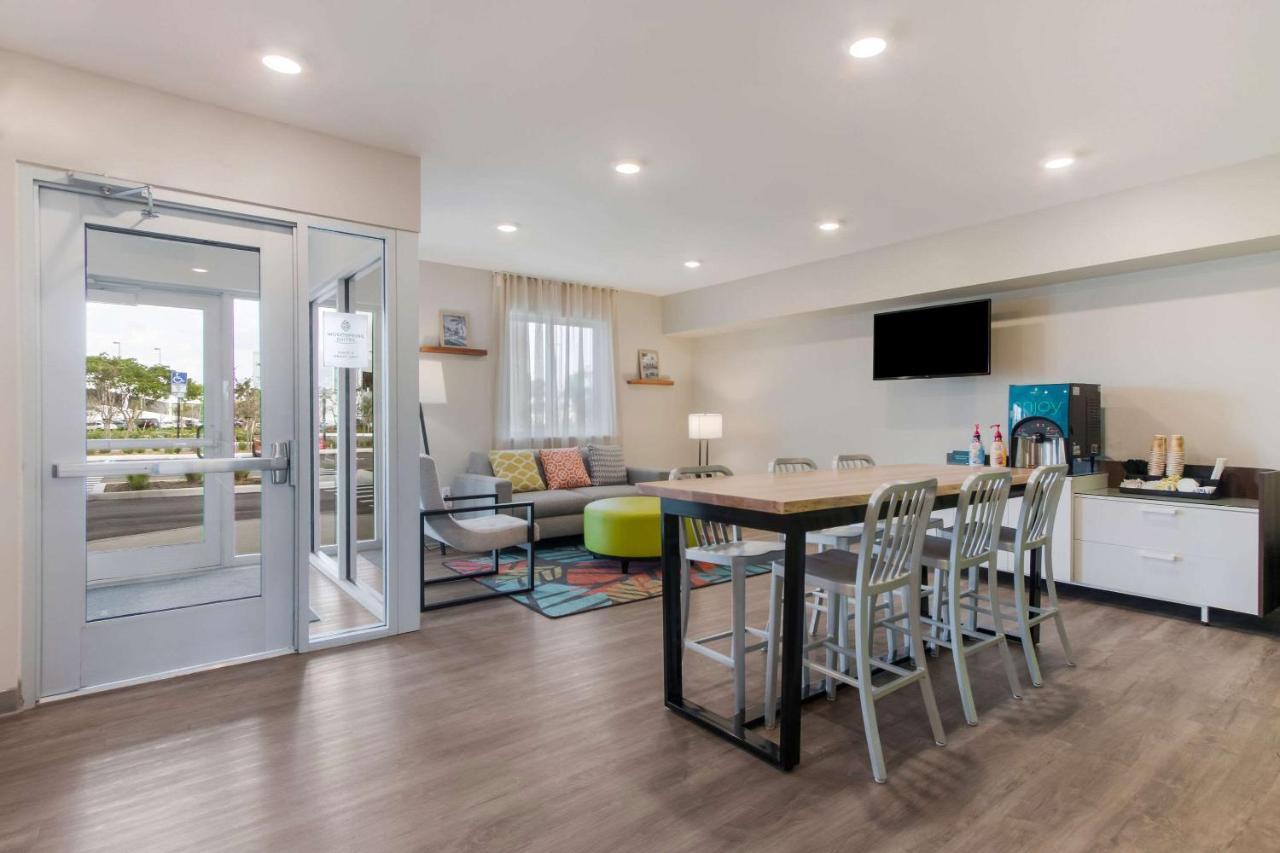 Woodspring Suites Тамарак Экстерьер фото