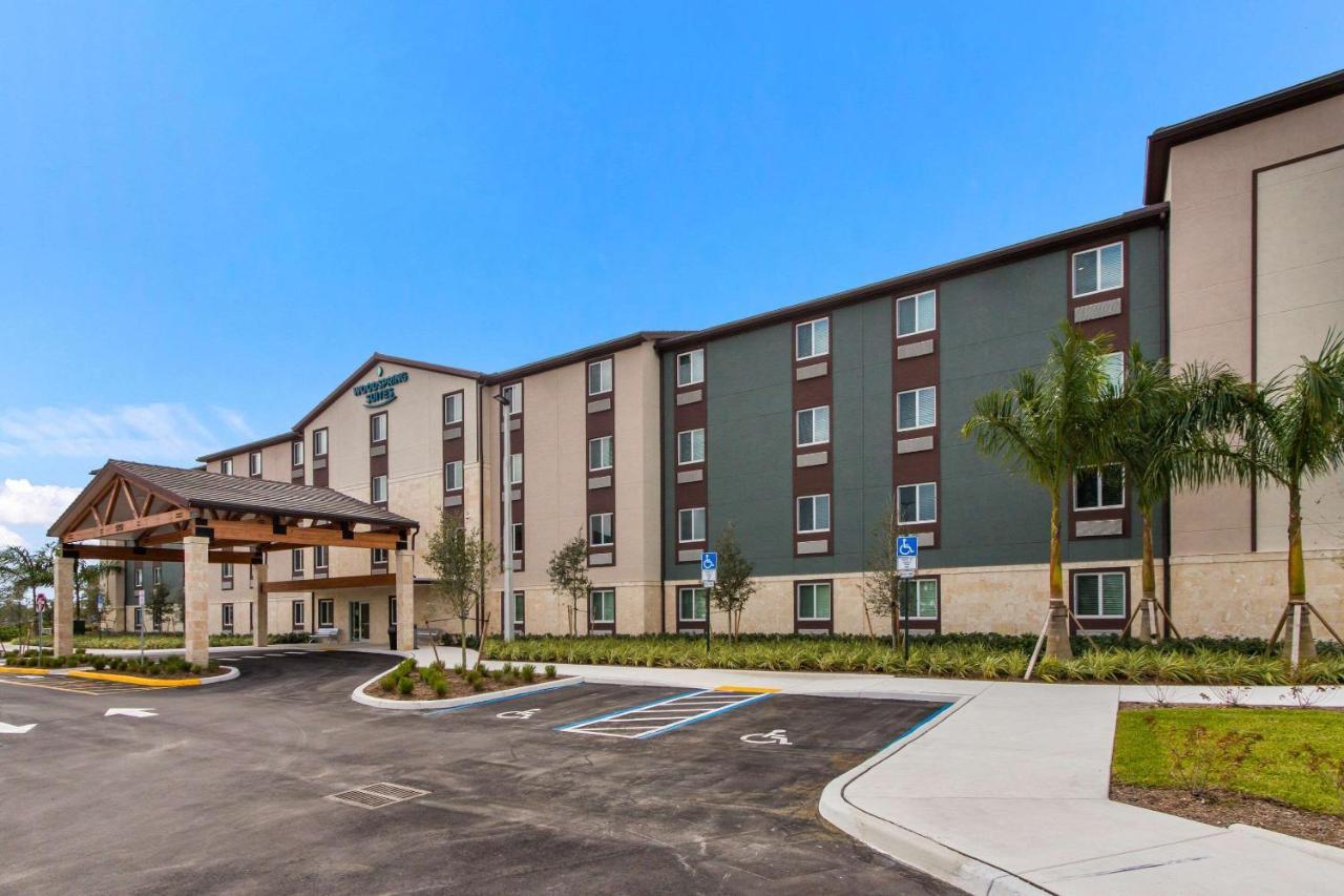 Woodspring Suites Тамарак Экстерьер фото