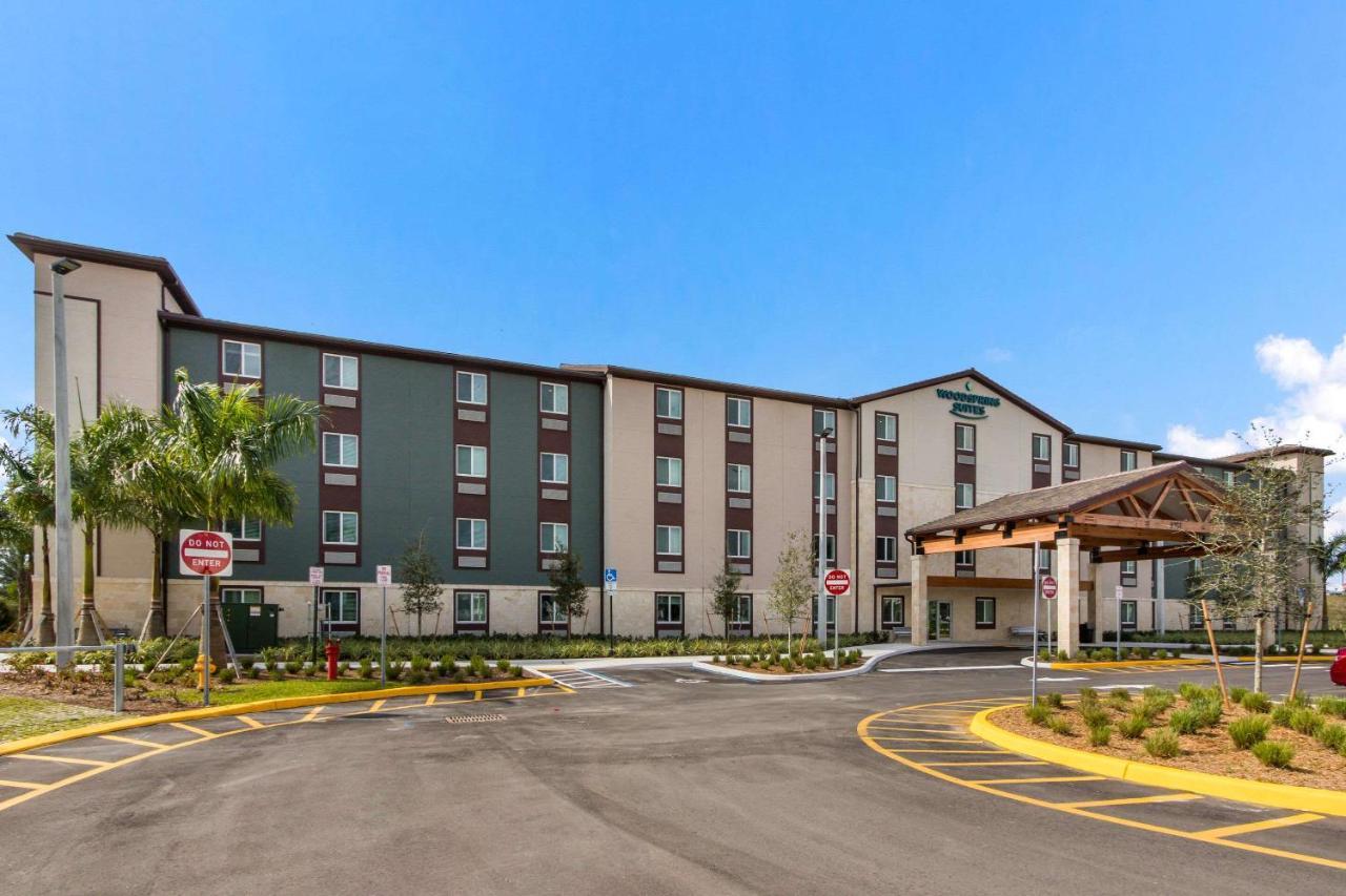 Woodspring Suites Тамарак Экстерьер фото