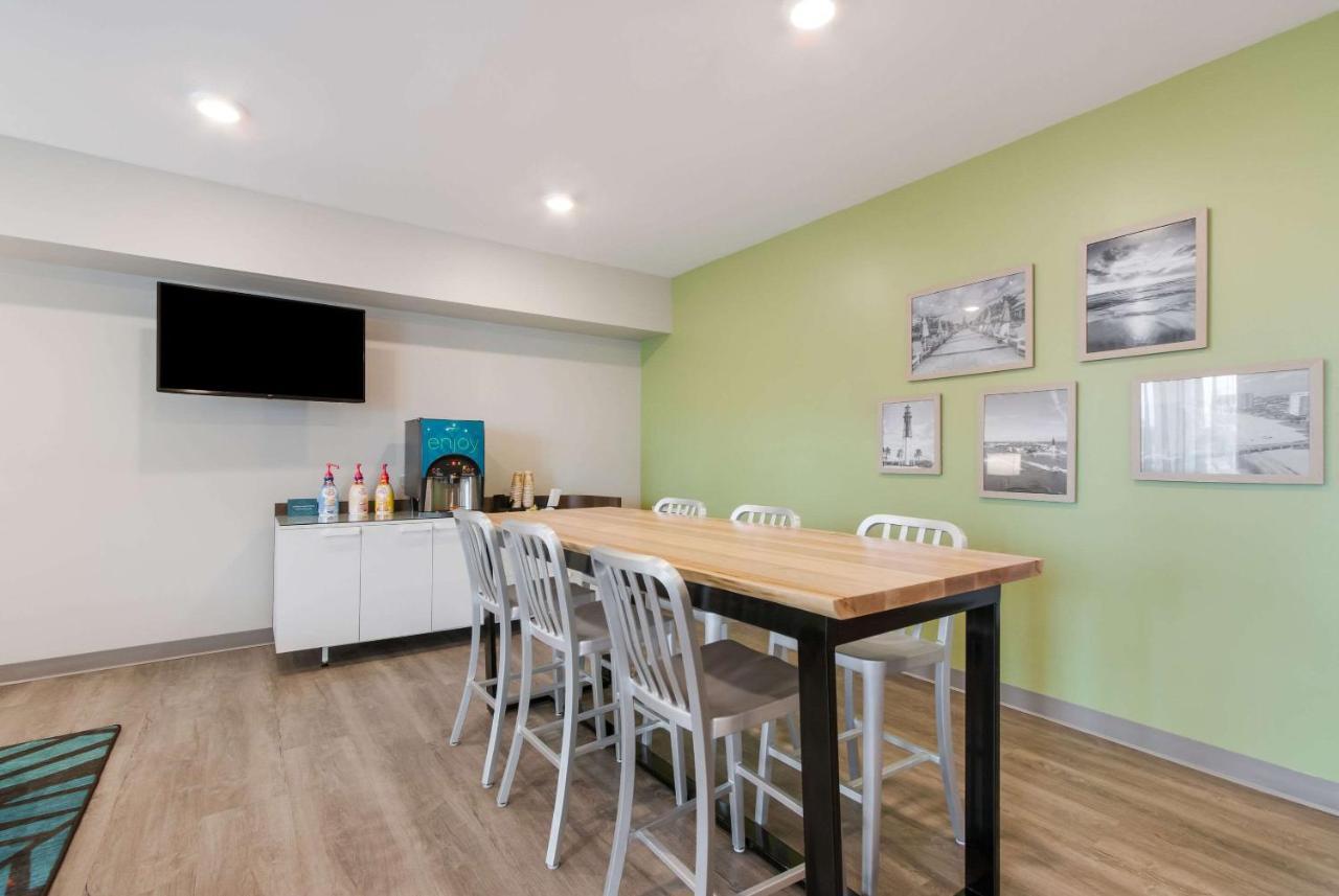 Woodspring Suites Тамарак Экстерьер фото