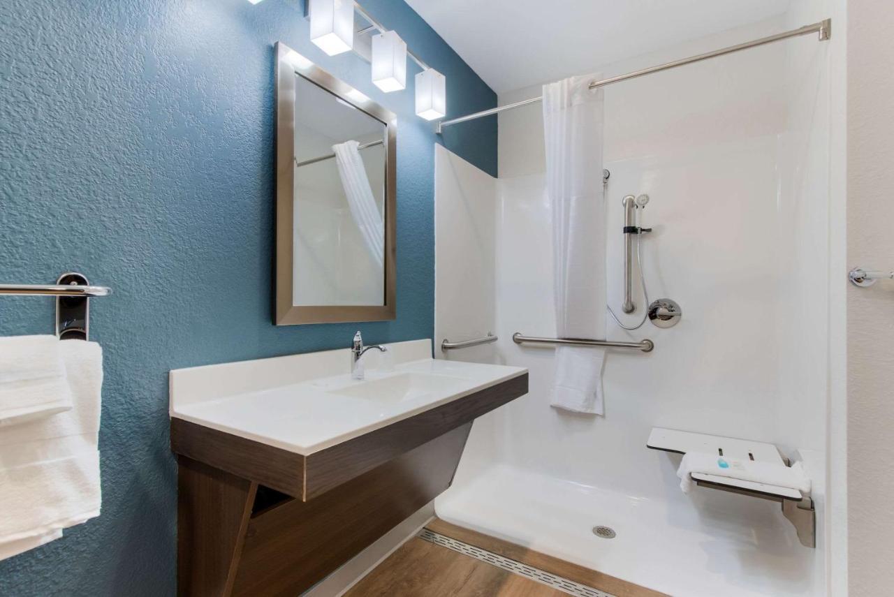Woodspring Suites Тамарак Экстерьер фото